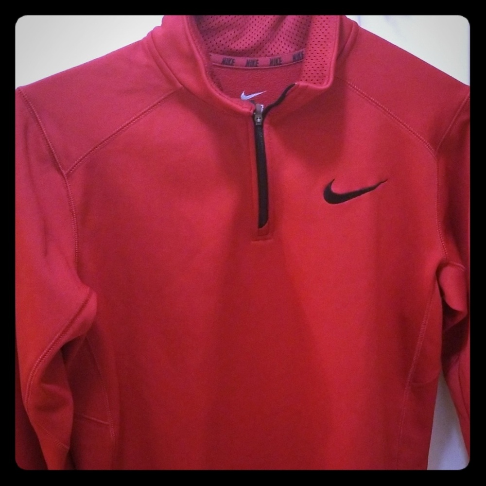 Red Therma-fit vintage Nike sweater